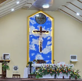 St. Fransiskus Assisi bagian dalam duri