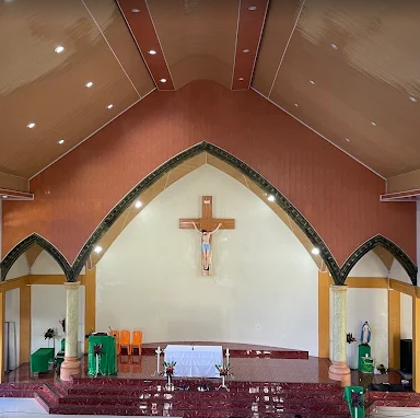dalam gereja batang